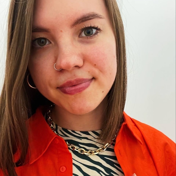 Алена Калачева