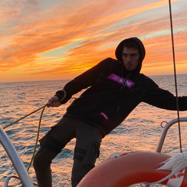 Егор Власов