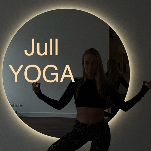 Юля Стрижакова