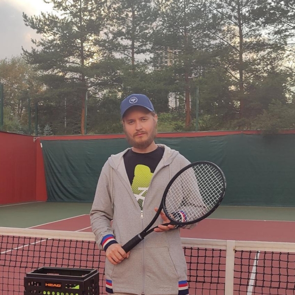 Владимир Азаров