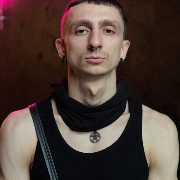 Александр Жёлтышев