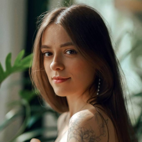 Казаковцева Елена
