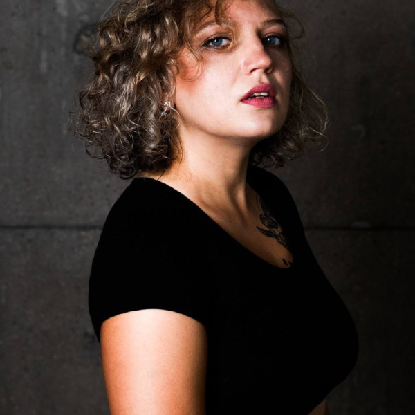 Оля Самохвалова