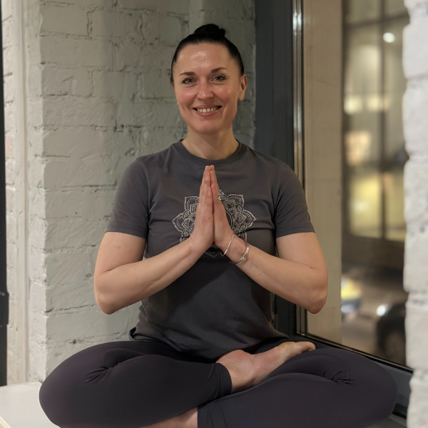 Елена Аноприева