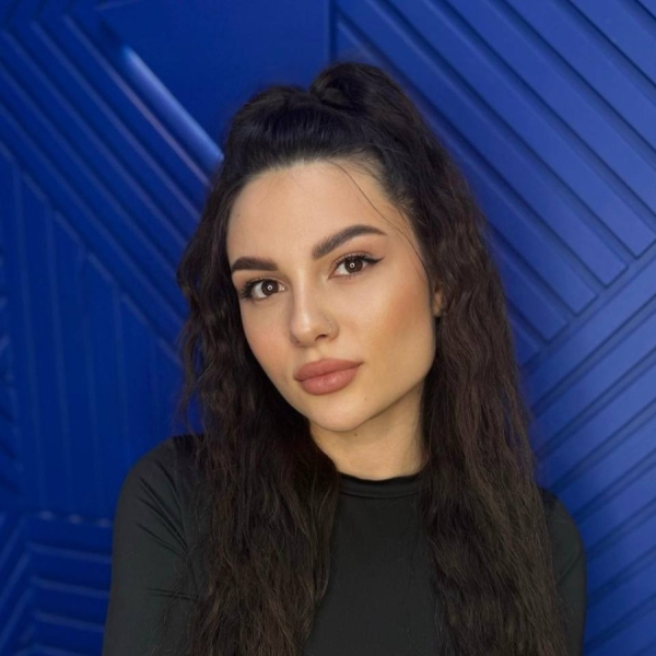 Мастер по наращиванию ресниц Татьяна