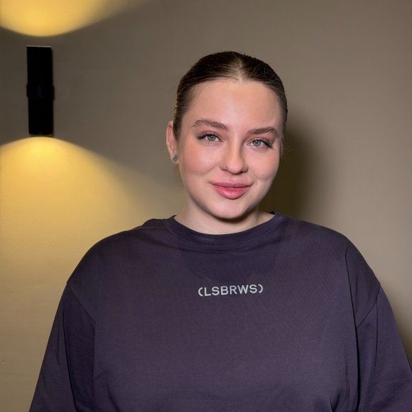 Влада Петрова