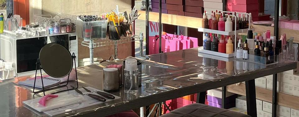 MAKEUP KITCHEN