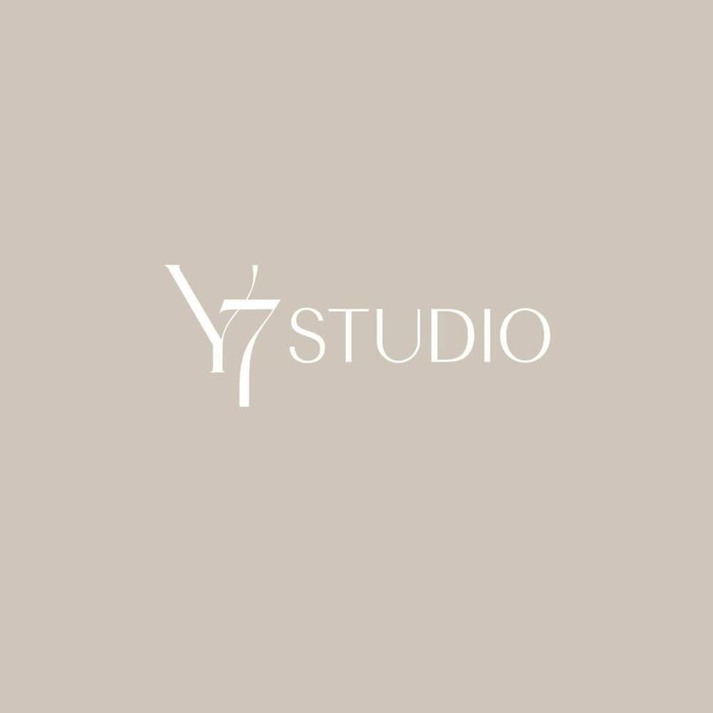 Yoga Y7 studio