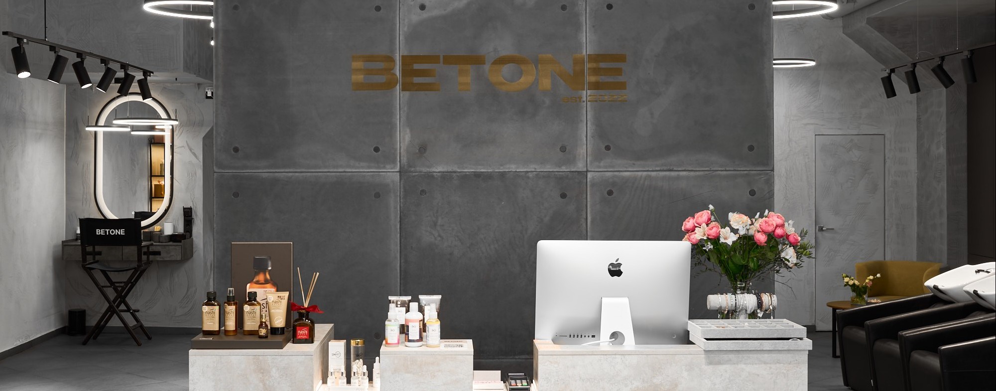 BETONE WOMAN